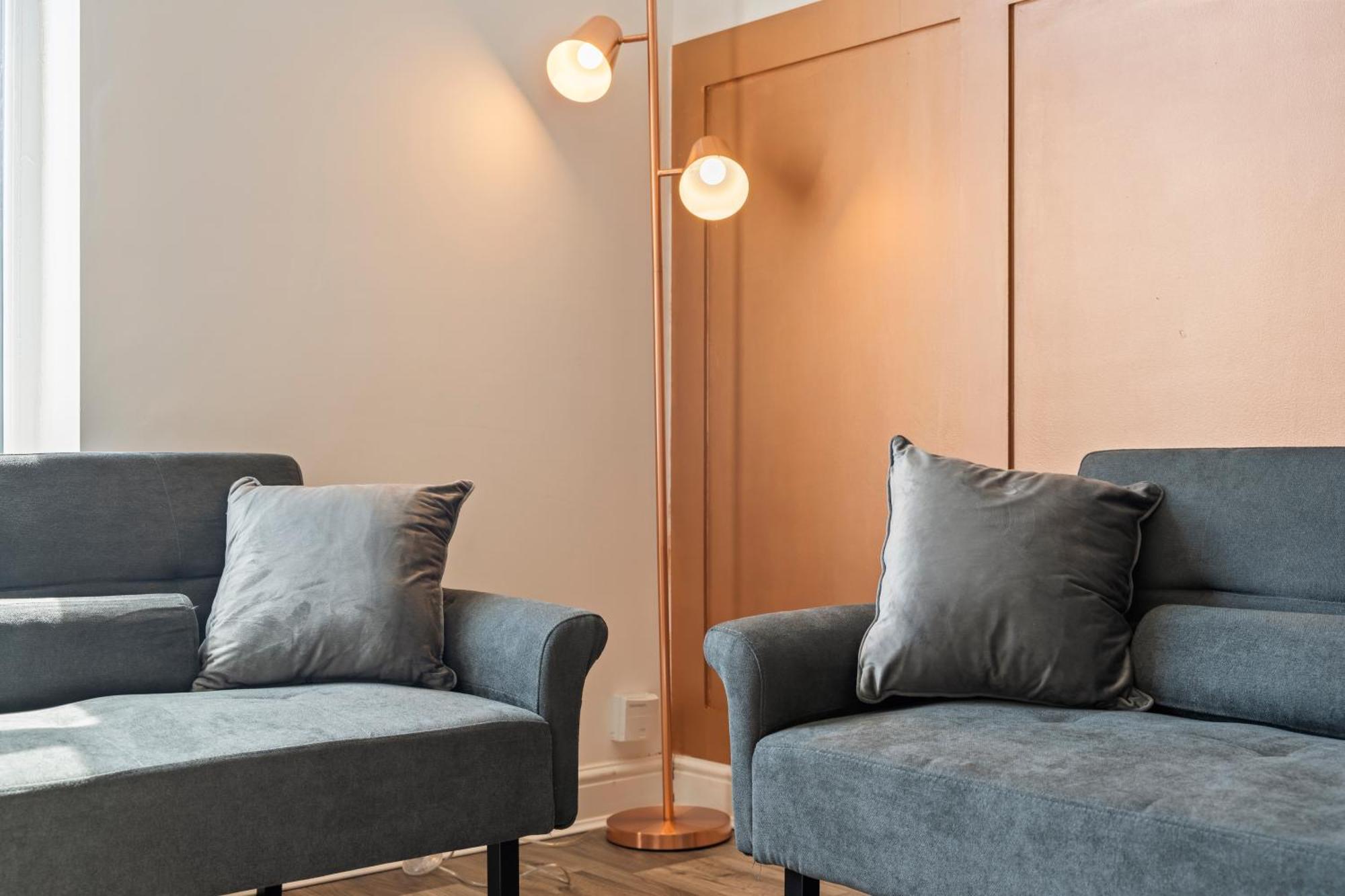 Bronze Haven - A Luxe And Cozy Stay In Бирмингем Экстерьер фото